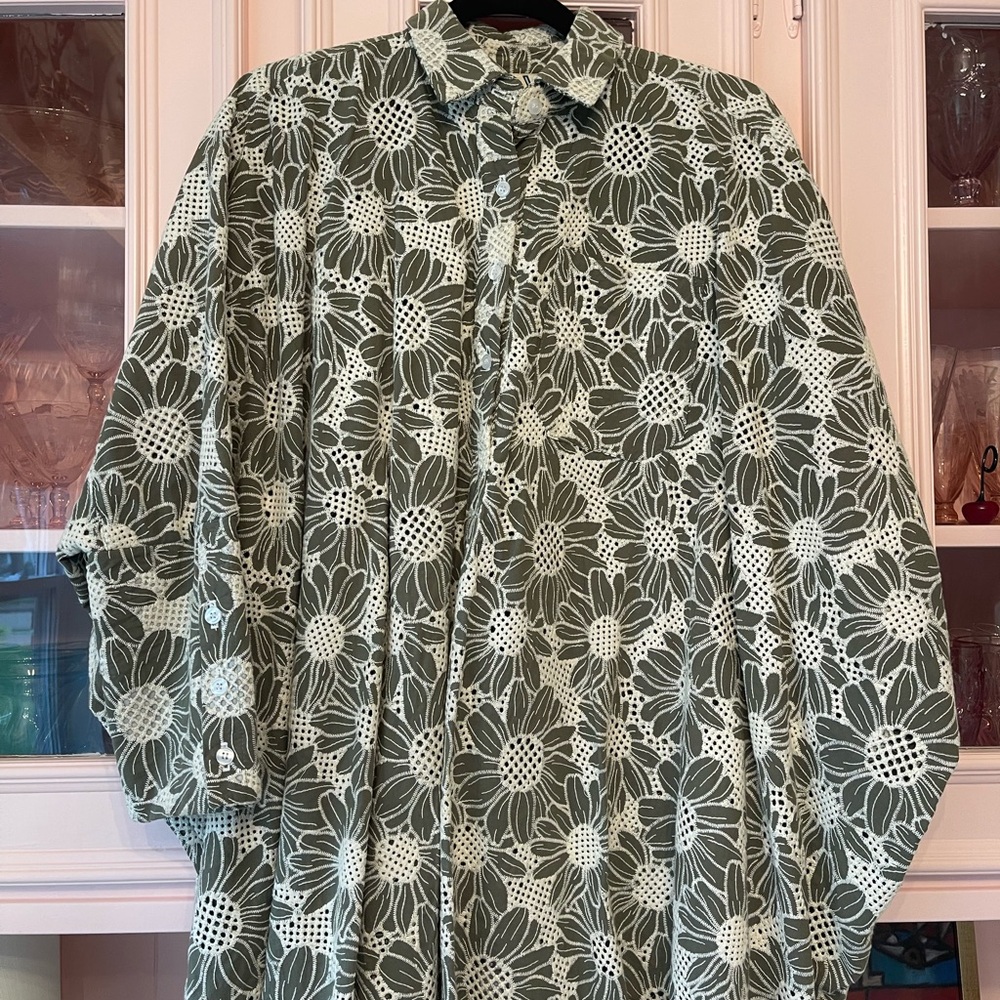 La Vie Style House Floral Green and White Boyfriend Shirt
